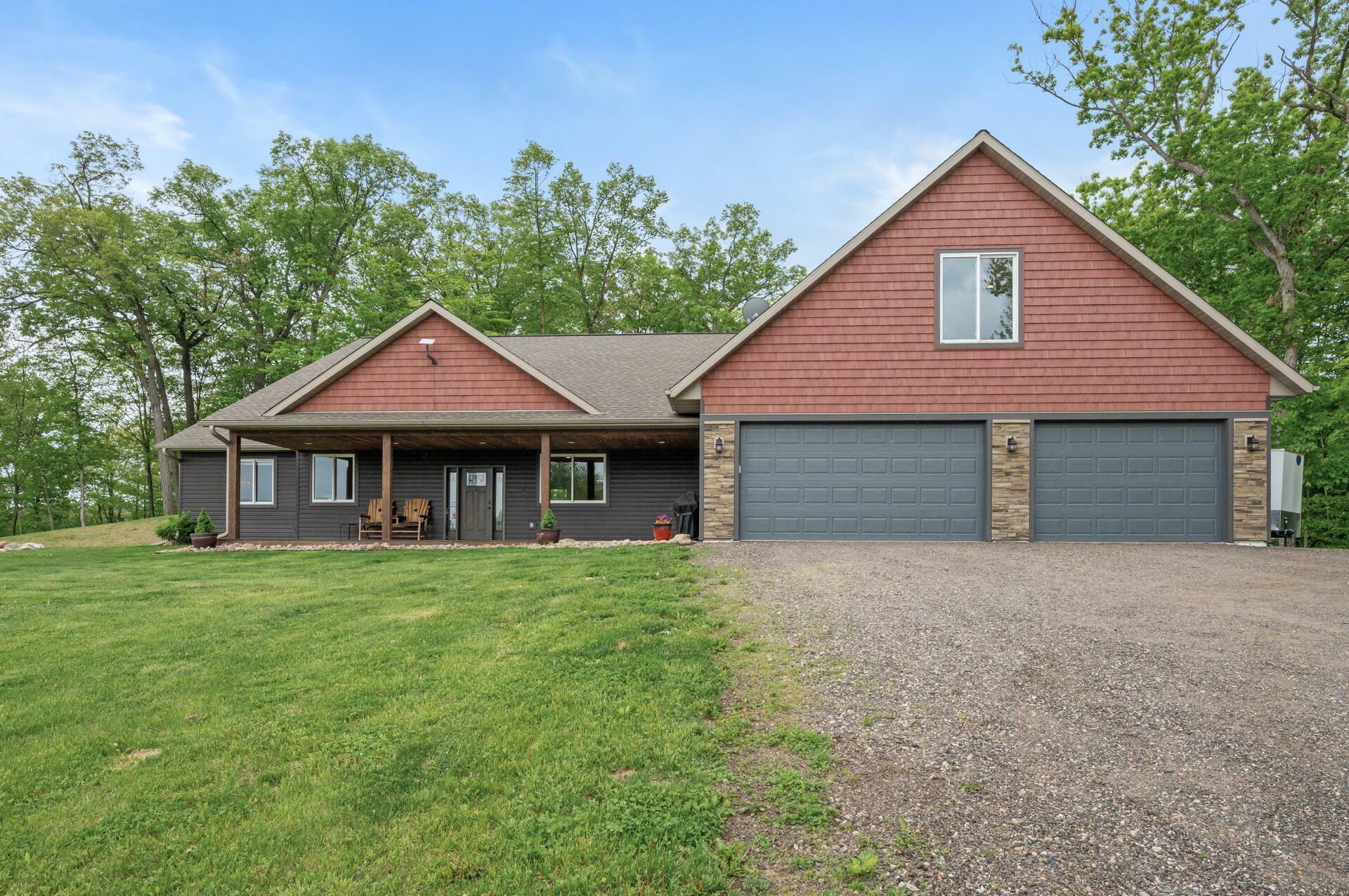 Property Photo: 7410 313th Avenue NE MN 55056