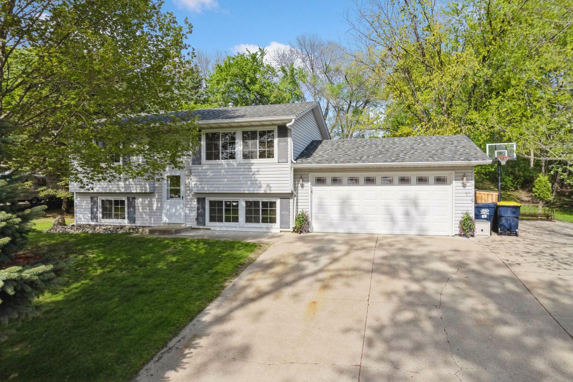 Property Photo: 20170 Dunbar Avenue MN 55024