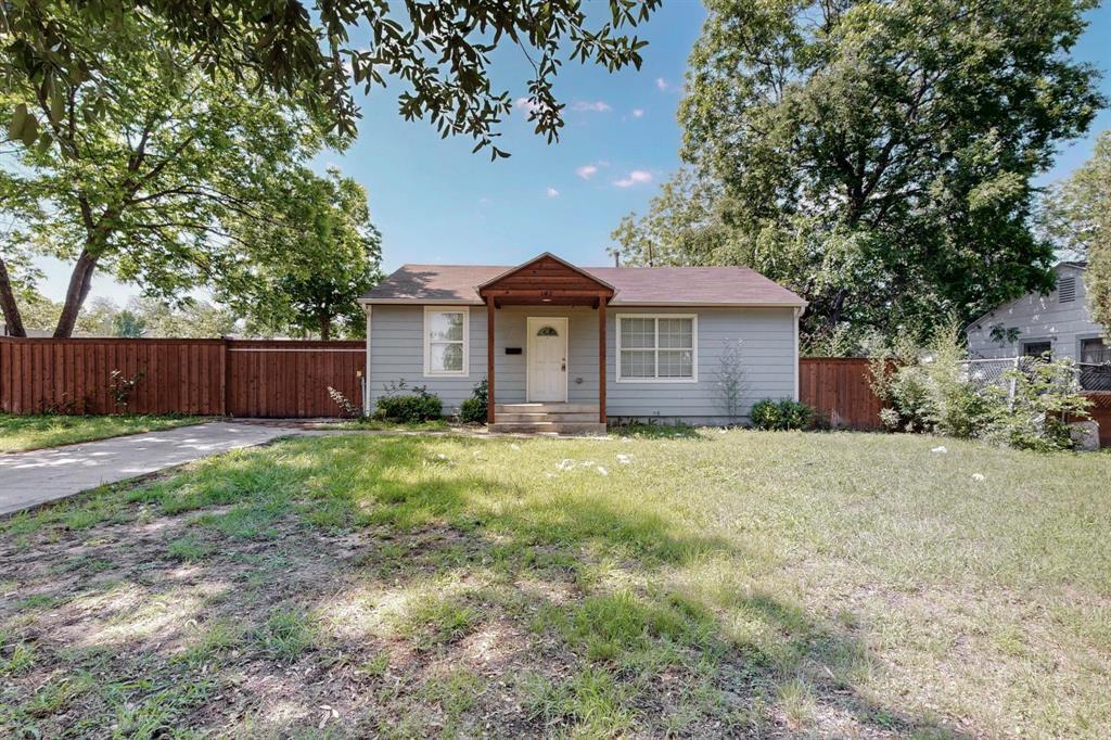 Property Photo: 102 Mitscher Drive TX 75224