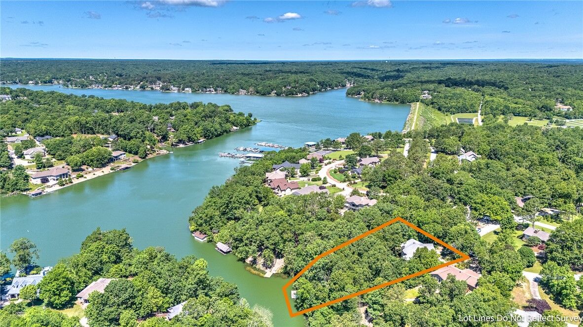 Property Photo:  22 Marina Circle  AR 72715 