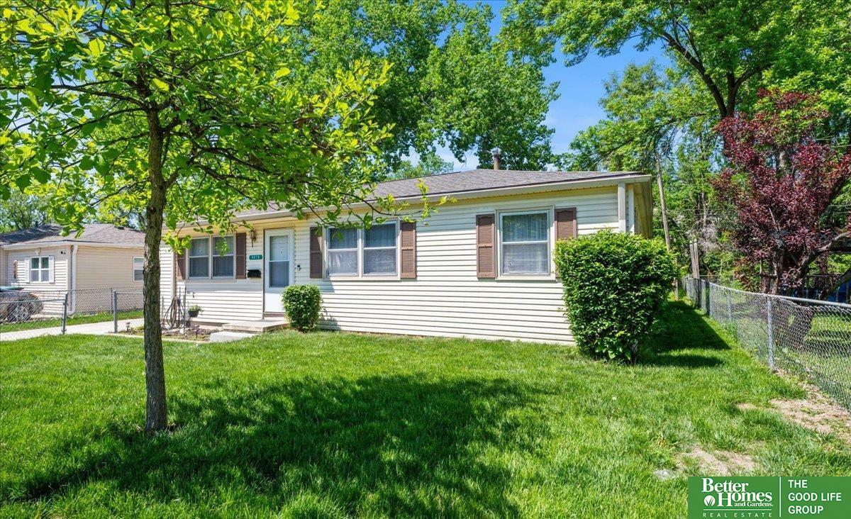 Property Photo: 6070 Buckingham Avenue NE 68117-9999