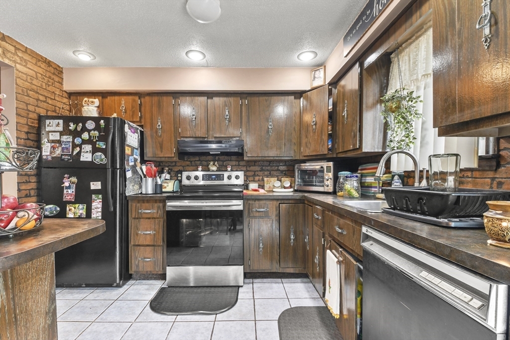 Property Photo:  288 Norman St  MA 02721 