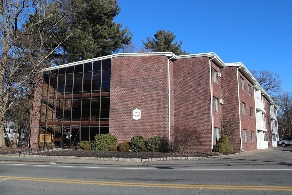 Property Photo:  915 Edgell Rd 73  MA 01701 