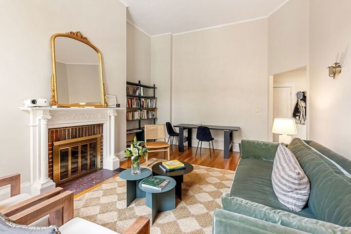 Property Photo: 207 Commonwealth Ave. 4 MA 02116
