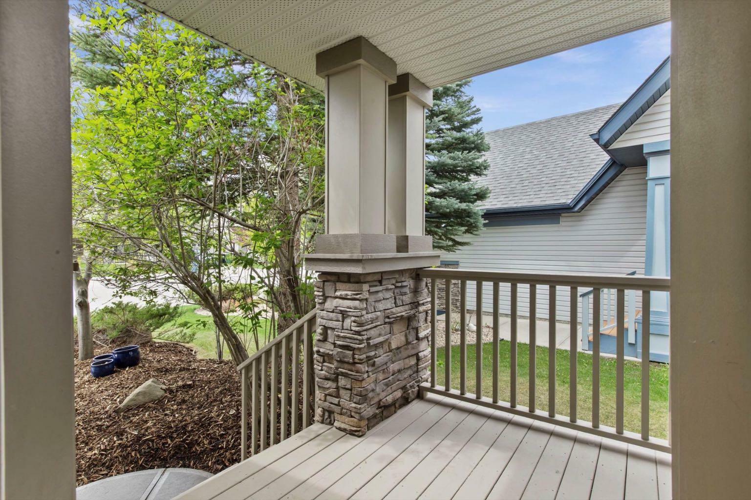 Property Photo:  431 Royal Oak Circle NW  AB T3G 4X8 