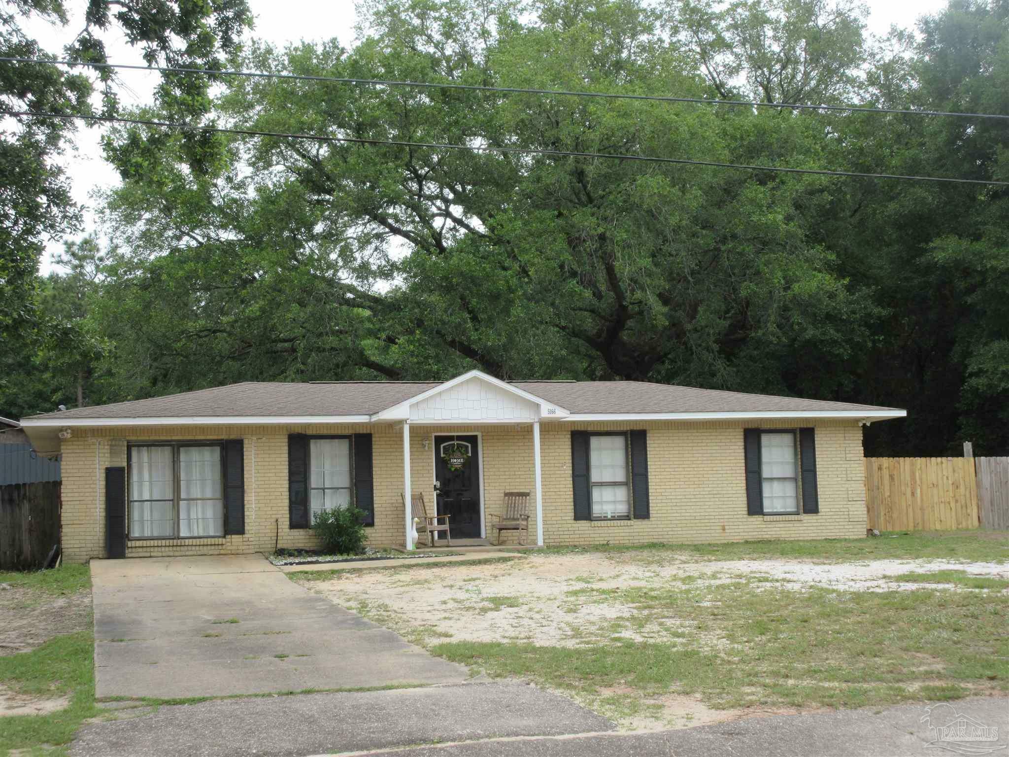 5166 Springdale Dr  Milton FL 32570 photo