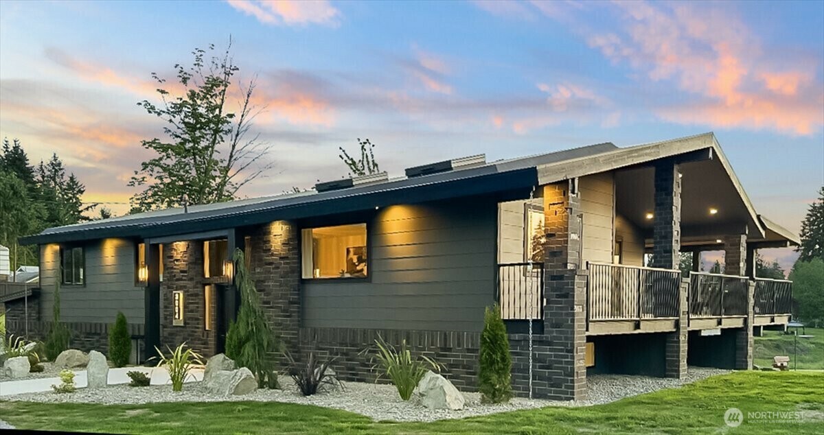 3004  13th Street SW  Puyallup WA 98373 photo