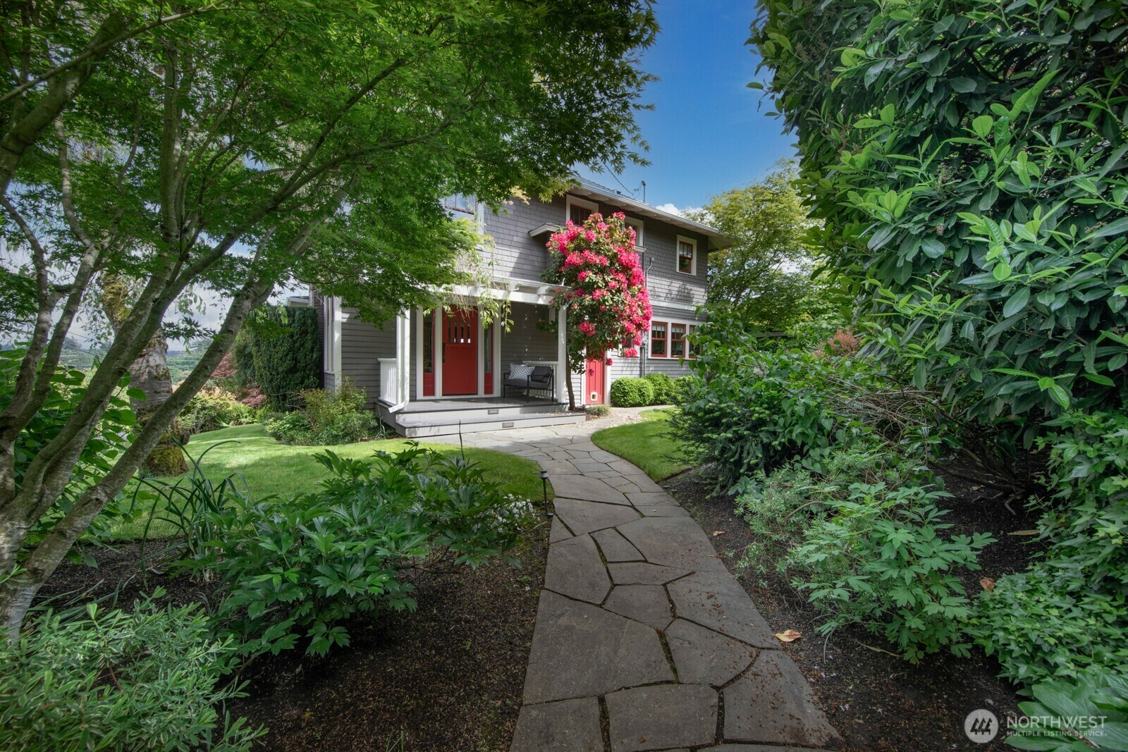 Property Photo: 4015 S Andover Street WA 98118