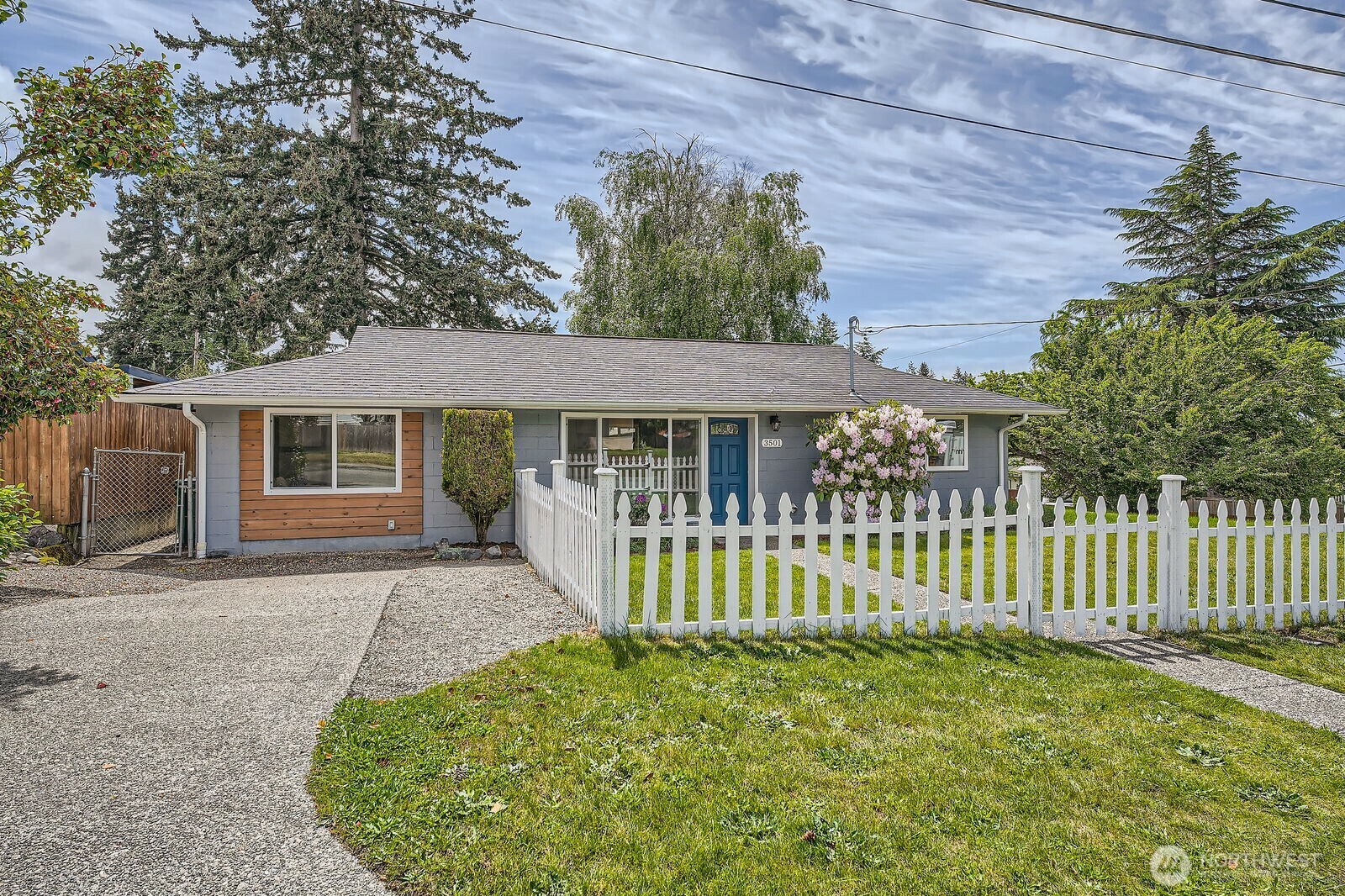 Property Photo: 3501 NE 10th Street WA 98056