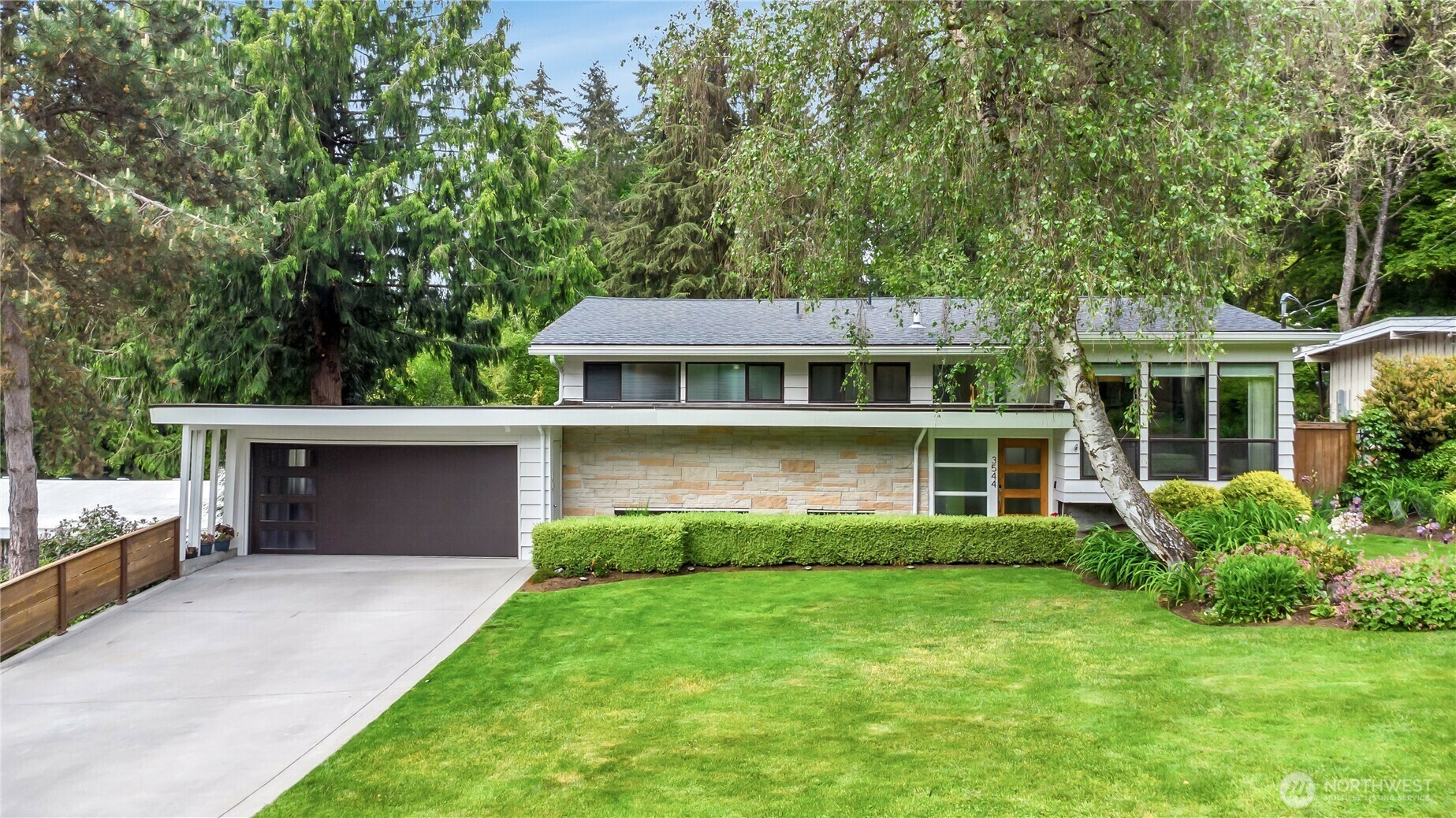 3544 NE 166th Street  Lake Forest Park WA 98155 photo