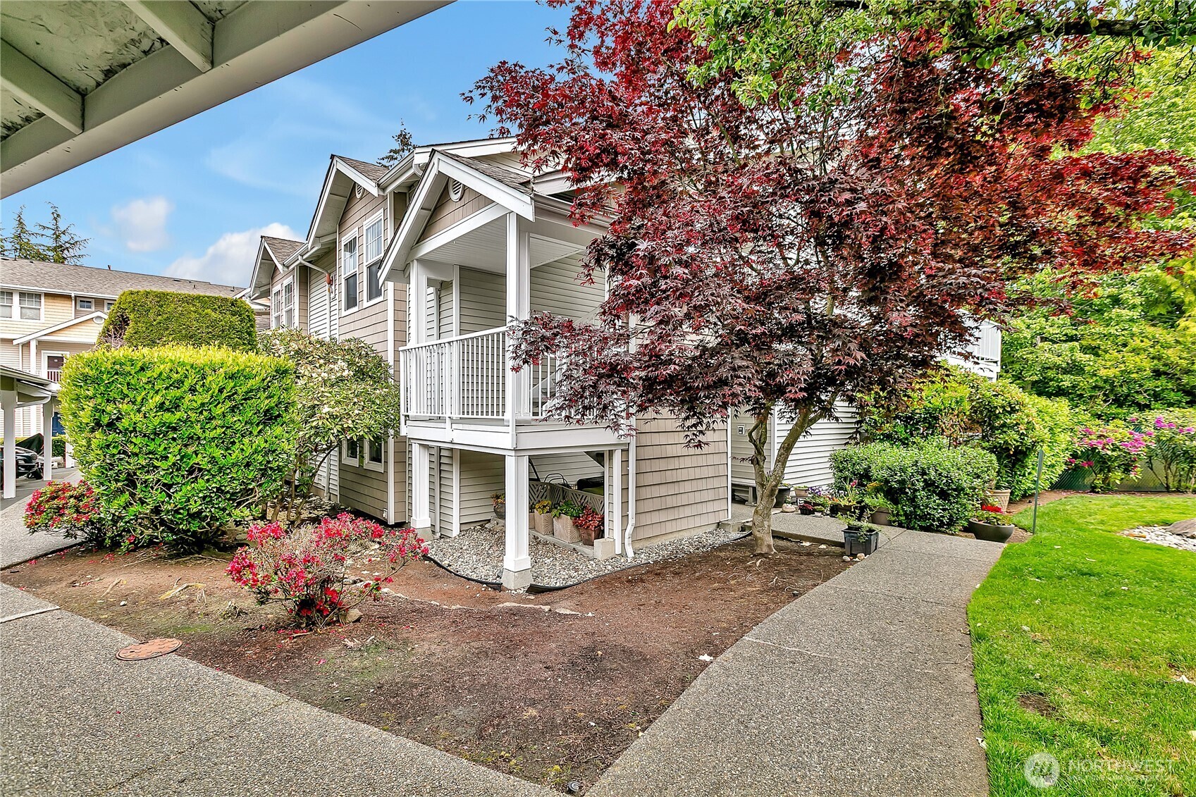 Property Photo: 5400 Harbour Pointe Boulevard F202 WA 98275