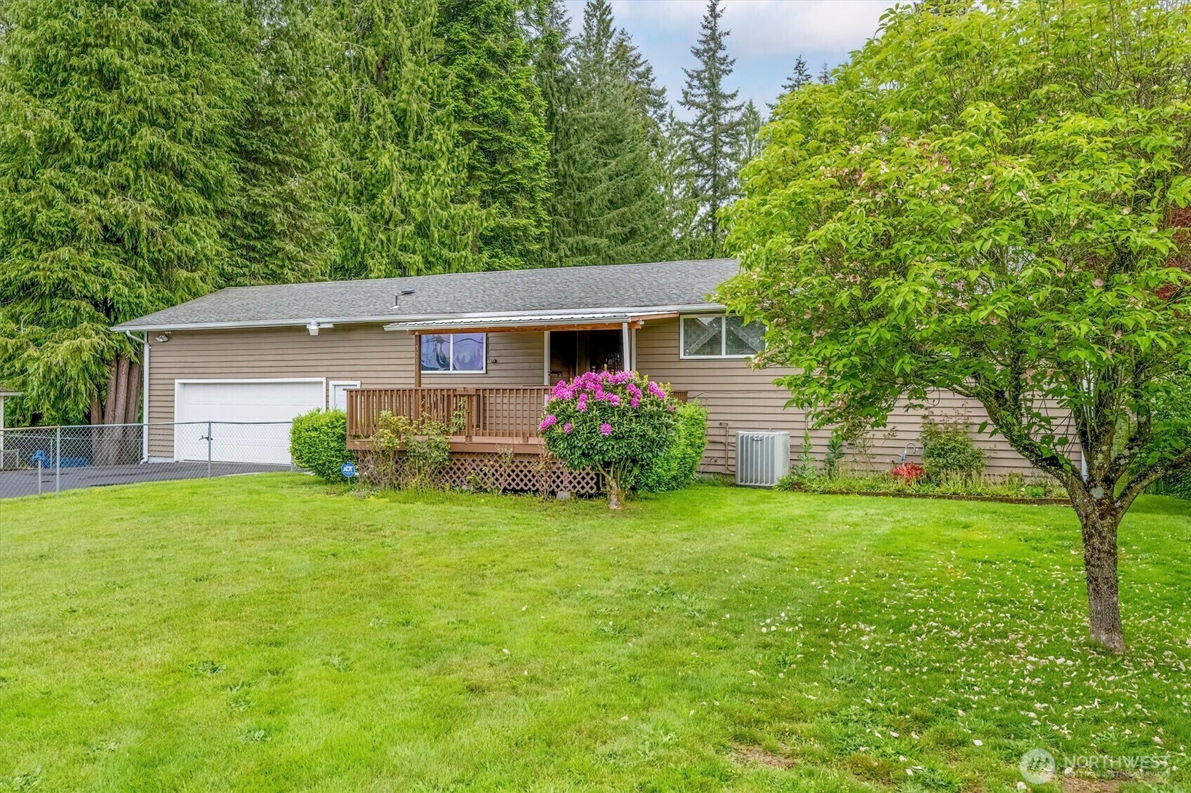 Property Photo: 3213 Lindsey Drive WA 98632
