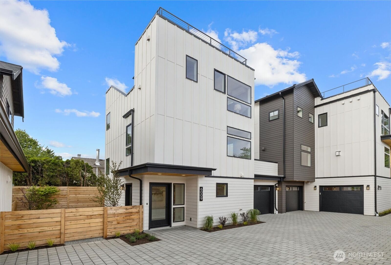 Property Photo:  6009  43rd Avenue NE  WA 98115 