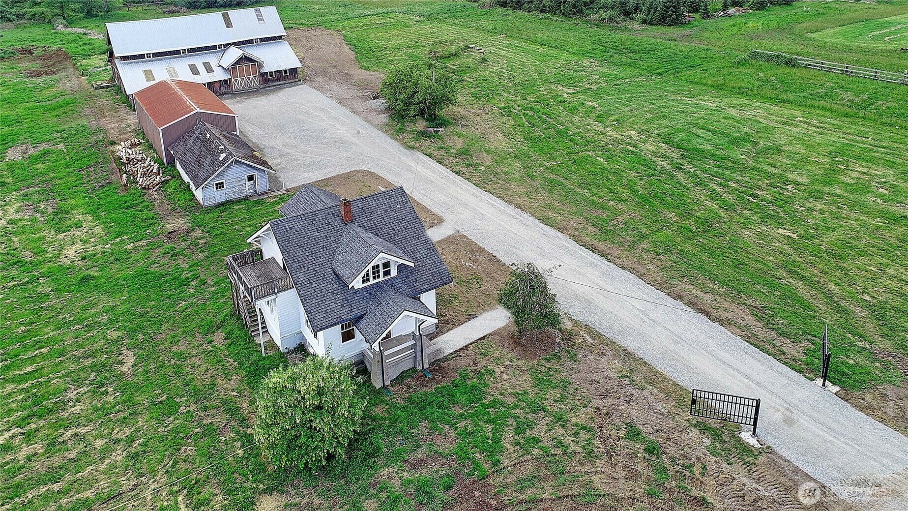 Property Photo: 27120 36th Avenue NW WA 98292
