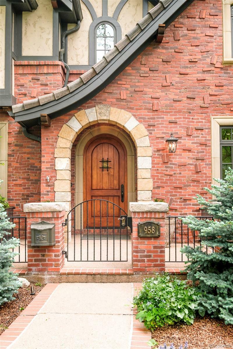 Property Photo: 958 S Columbine Street CO 80209