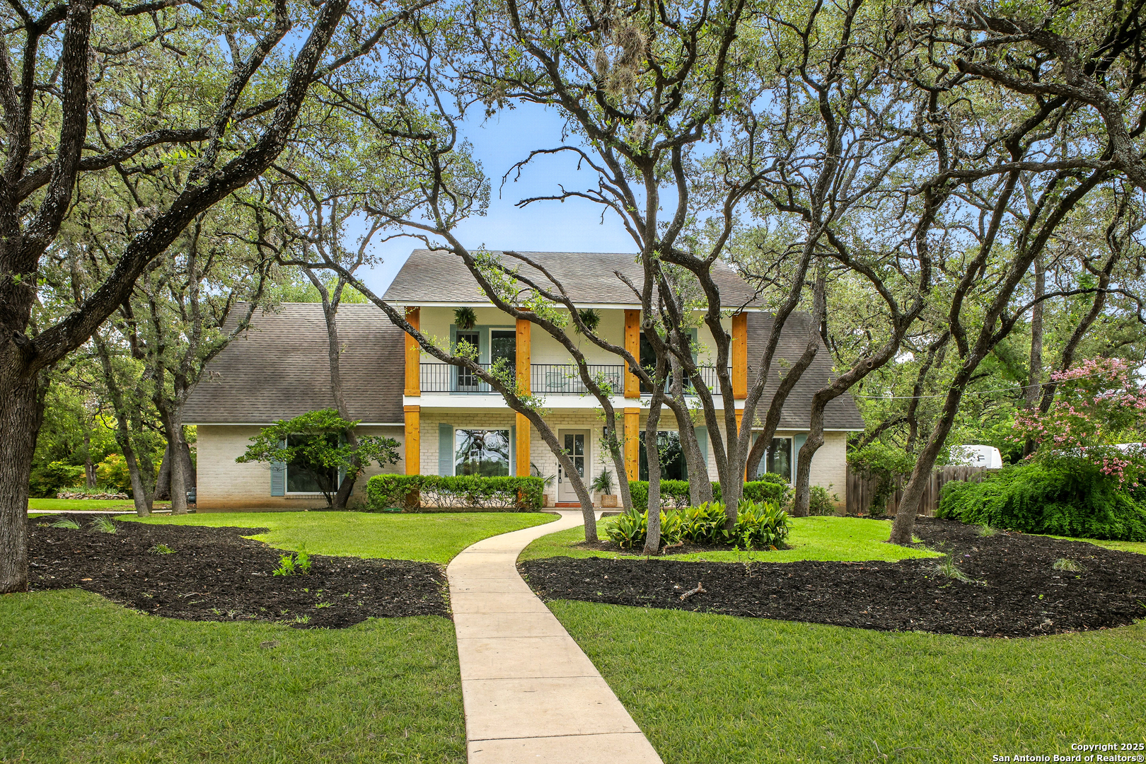 Property Photo: 146 Canyon Oaks TX 78232
