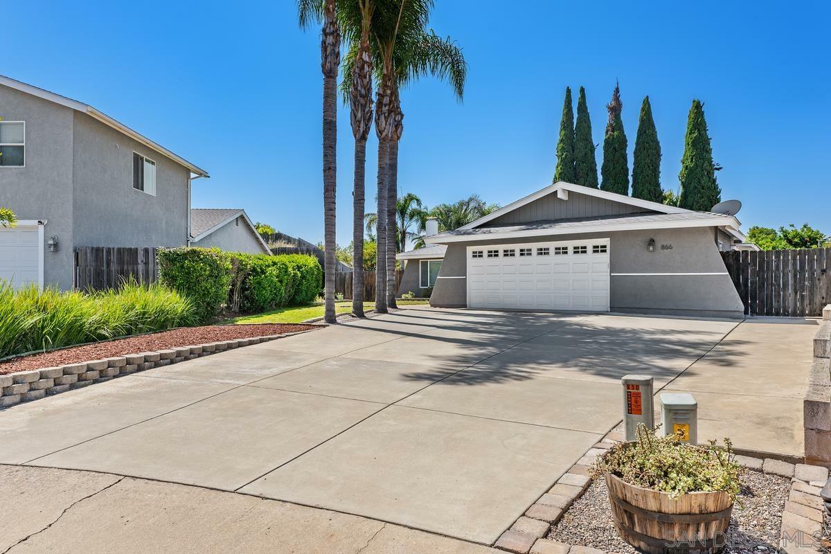 Property Photo: 866 Lori Ct CA 92069