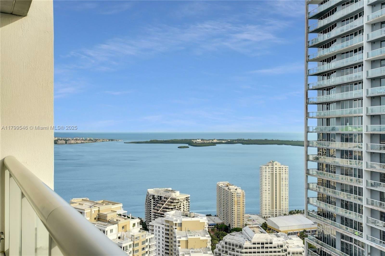 Property Photo: 475 Brickell Ave 4711 FL 33131