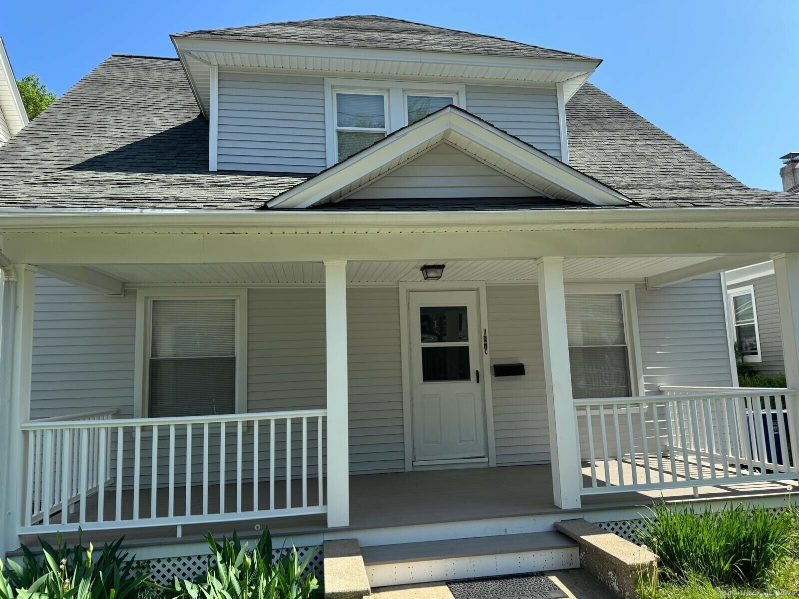 Property Photo: 187 Jewett Avenue CT 06606