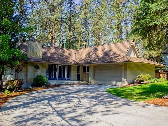 Property Photo: 1202 W Bellwood Dr WA 99218