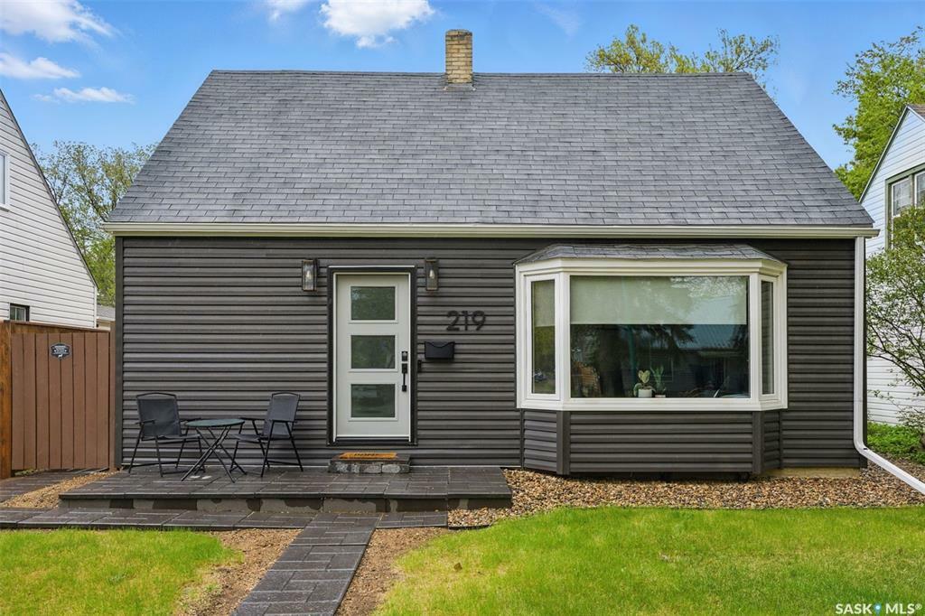 Property Photo: 219 Adelaide Street SK S7J 0H5