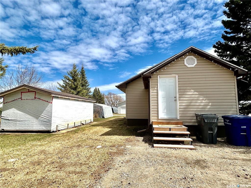 Property Photo:  500 Rupert Crescent  SK S0E 0P0 