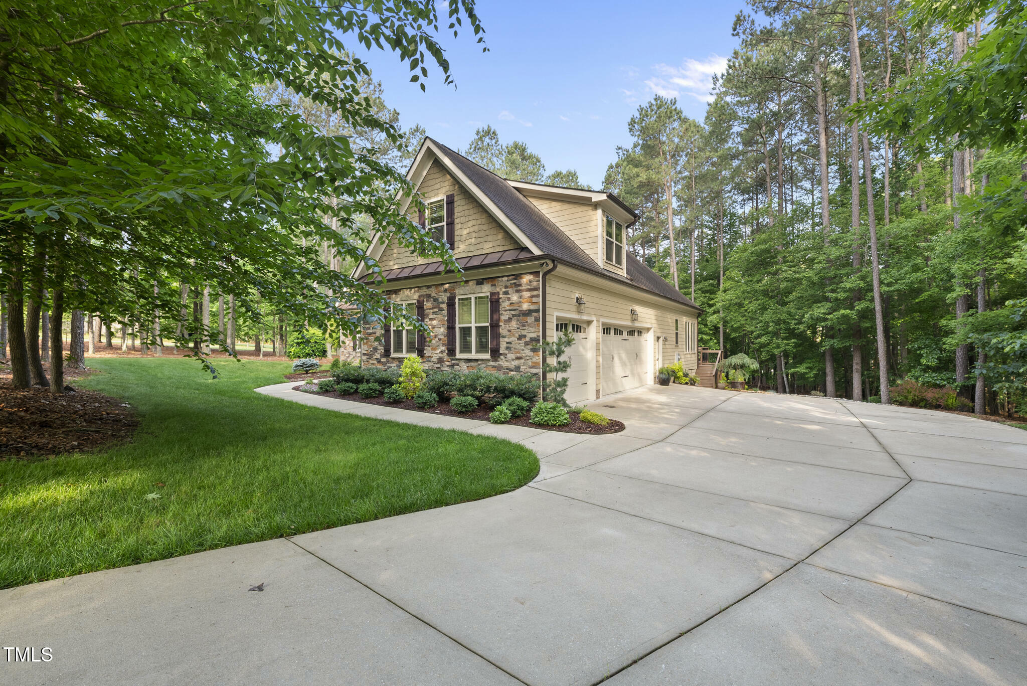 Property Photo: 1211 New Grissom Way NC 27587