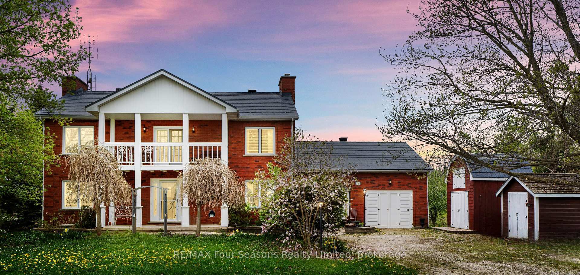 Property Photo: 3 Sydenham Trail E ON L0M 1H0