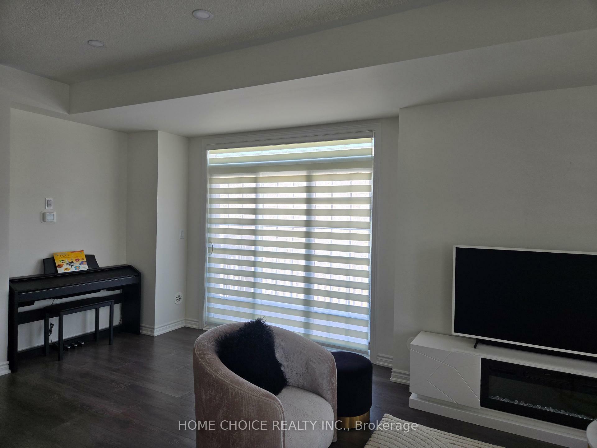 Property Photo:  35 Rotary Way  ON L3Z 4P2 