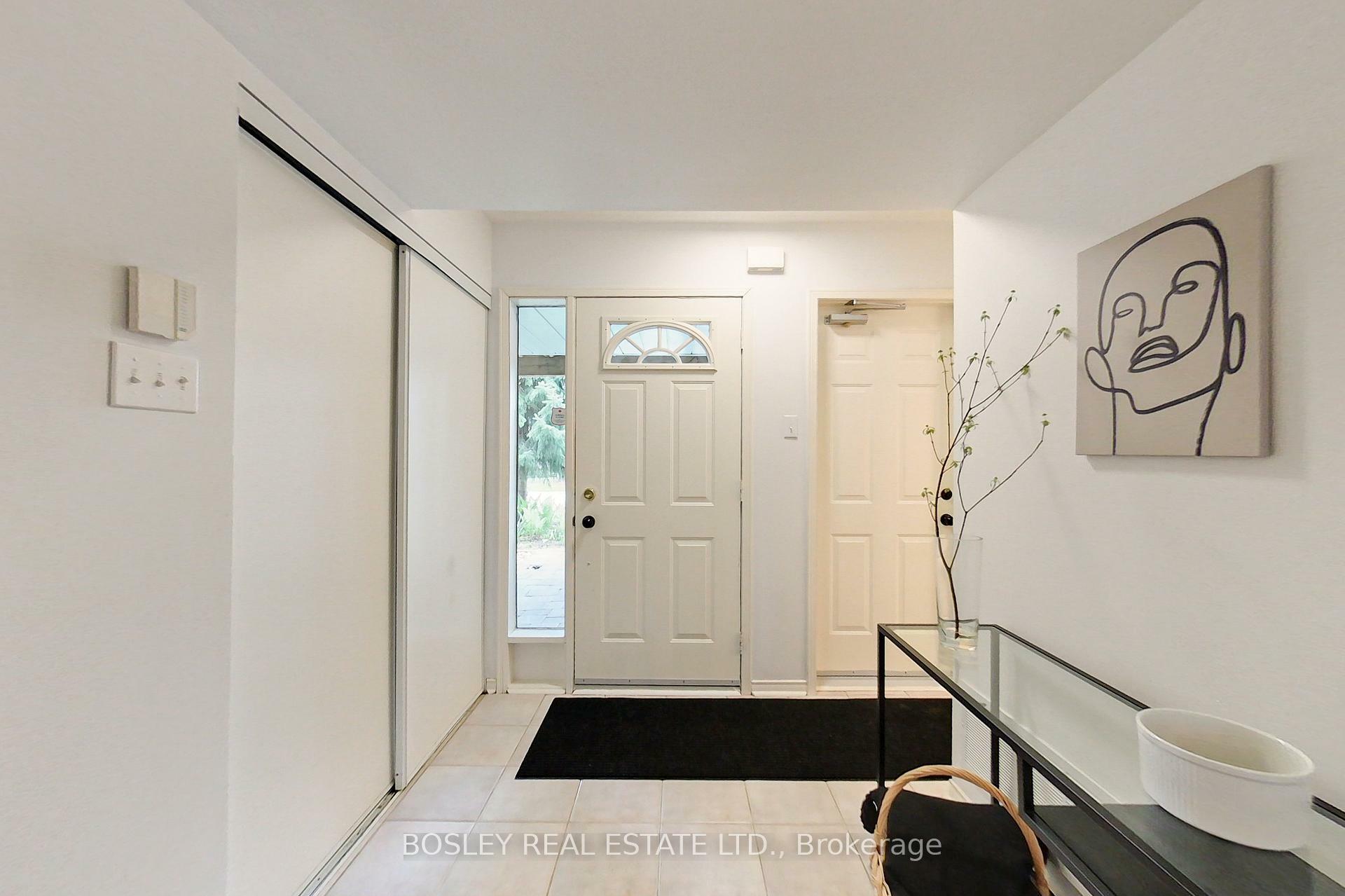 Property Photo: 21 Barker Boulevard ON L9Y 4W4
