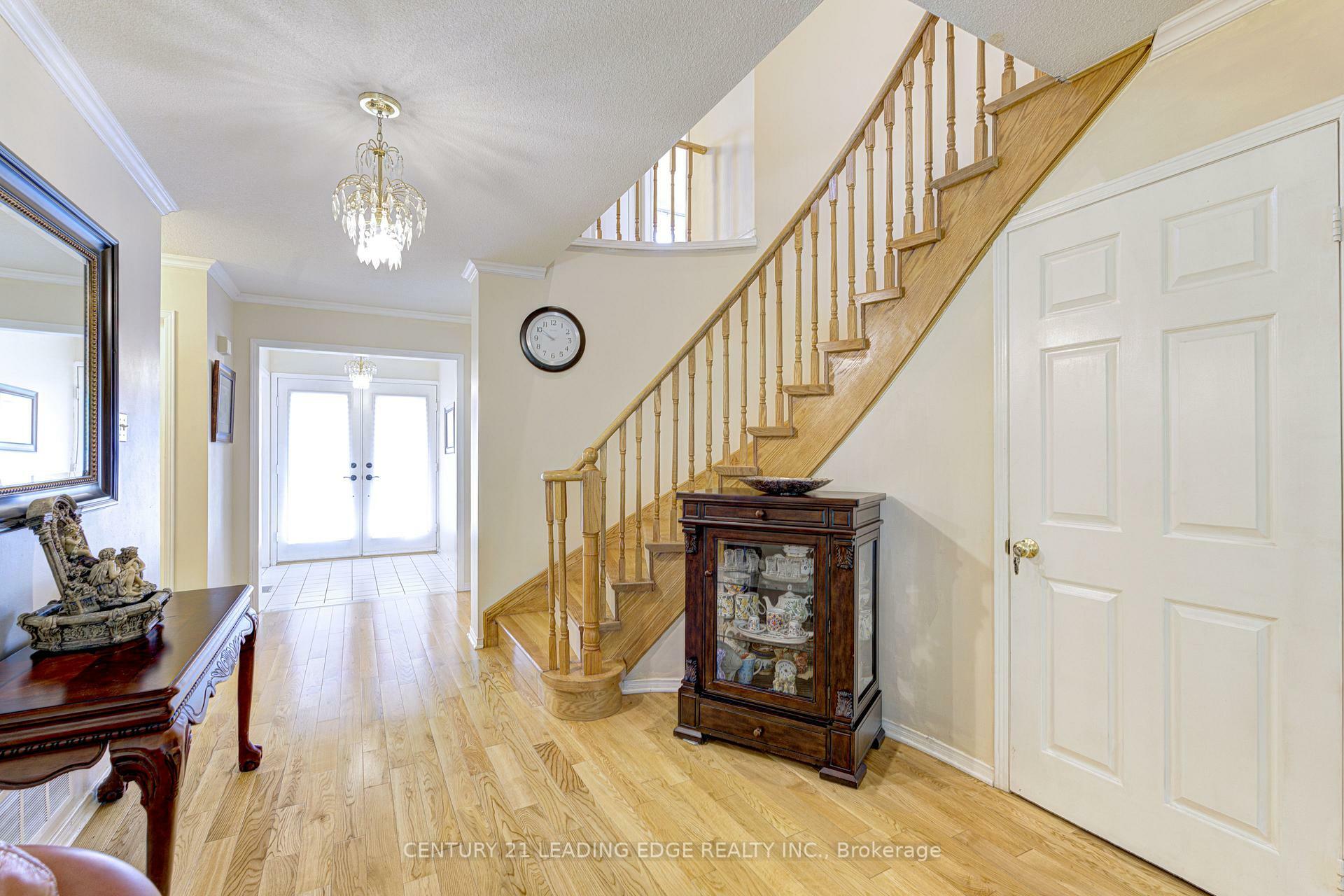 Photo de la propriété: 3281 Folkway Drive ON L7M 3J2