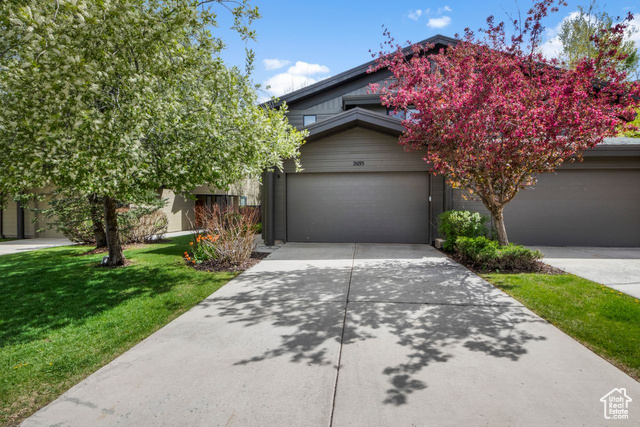 Property Photo: 2693 Cottage Loop UT 84098
