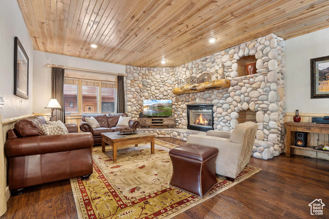 Property Photo: 3975 Timberwolf Ln 2C UT 84098