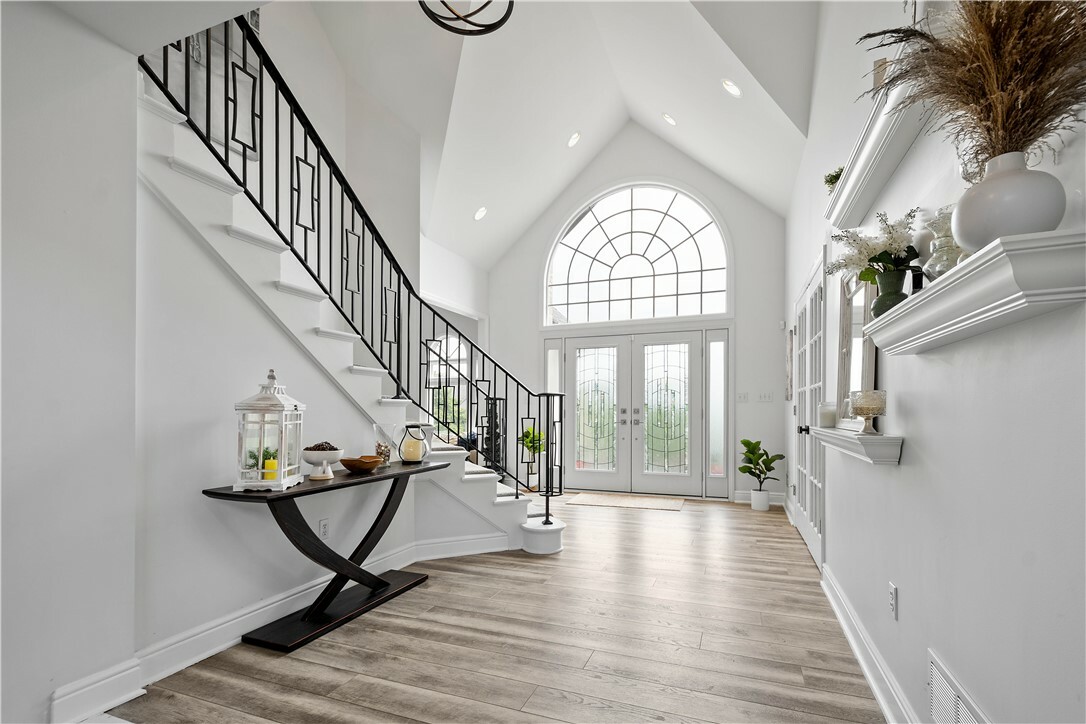 Property Photo: 323 Snowberry Cir PA 15367