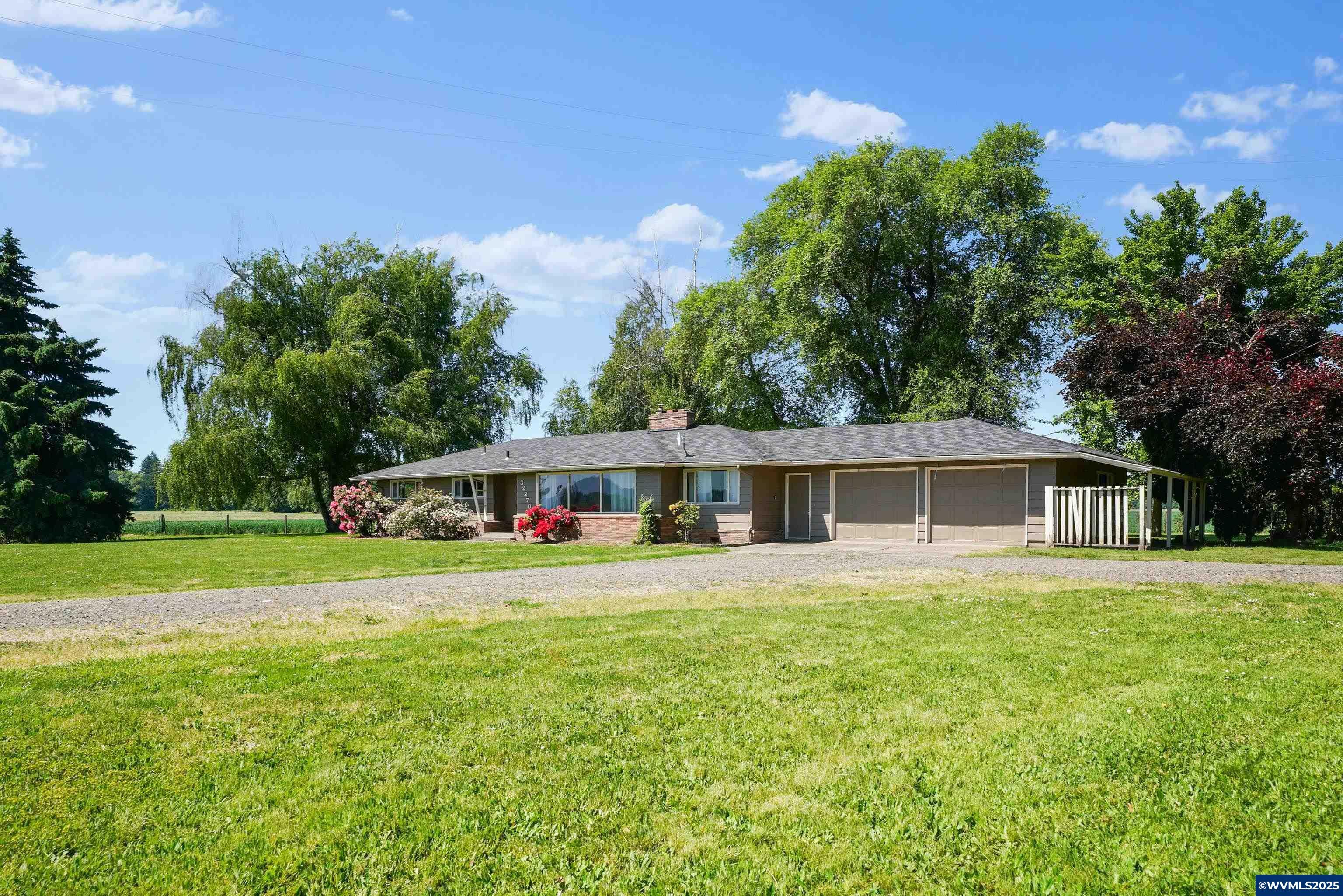 Property Photo: 32270 Highway 99E Hwy OR 97389