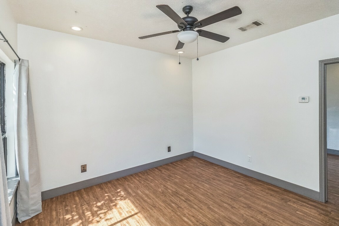 Property Photo: 421 W San Antonio Street H1 TX 78666