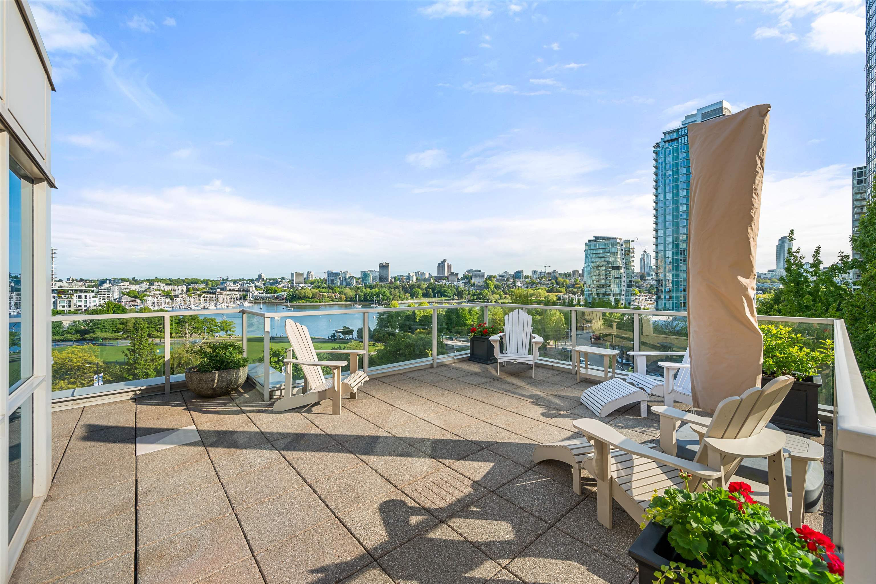Property Photo: 1388 Homer Street 801 BC V6B 6A7