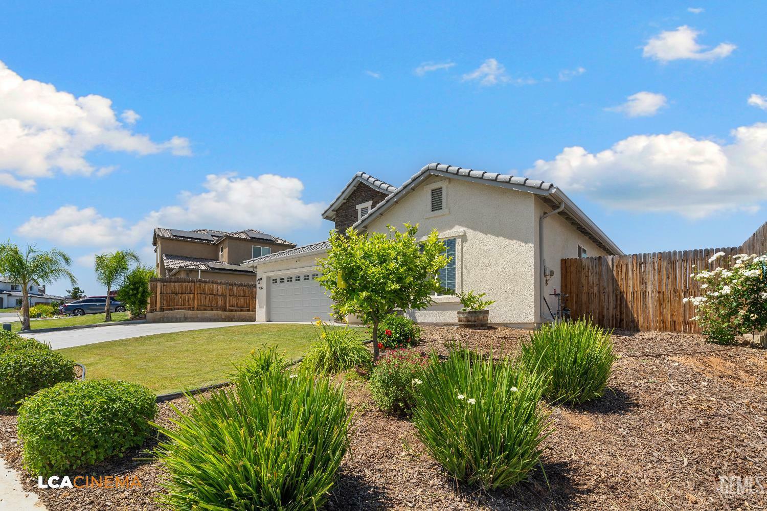 Property Photo: 9112 Hercules Street CA 93306
