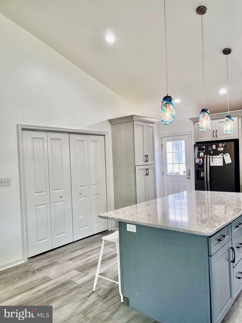 Property Photo: 527 Monroe Bay Avenue VA 22443