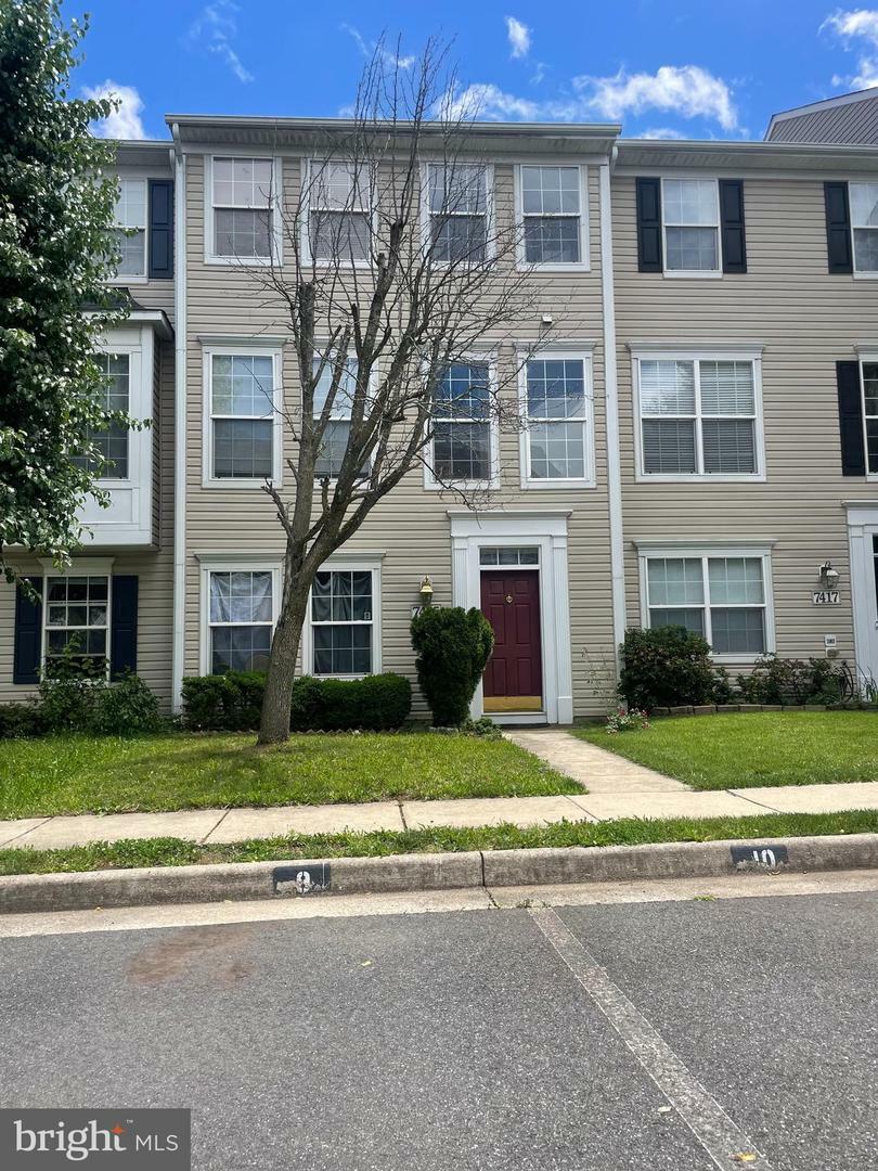 Property Photo:  7415 Langholm Way  VA 20109 