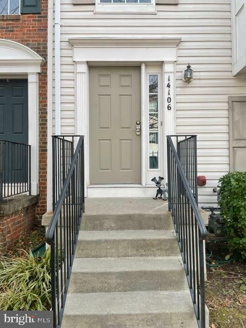 Property Photo: 14106 Gabrielle Way VA 20121