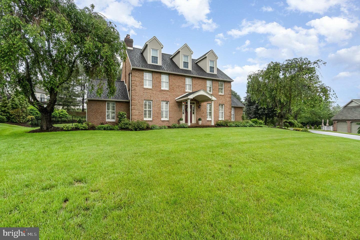 Property Photo: 10 Highland Drive PA 17078