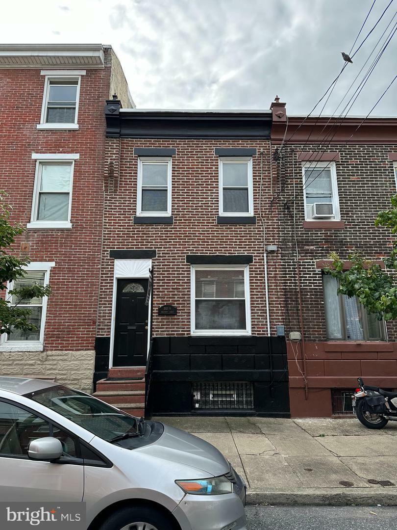 Property Photo: 2525 Edgemont Street 1/2 PA 19125