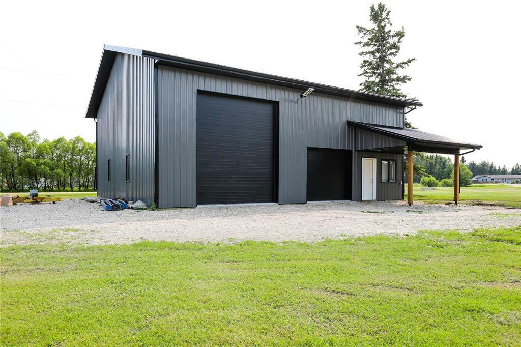 Property Photo: 25 Spruce Drive MB R0E 0X0