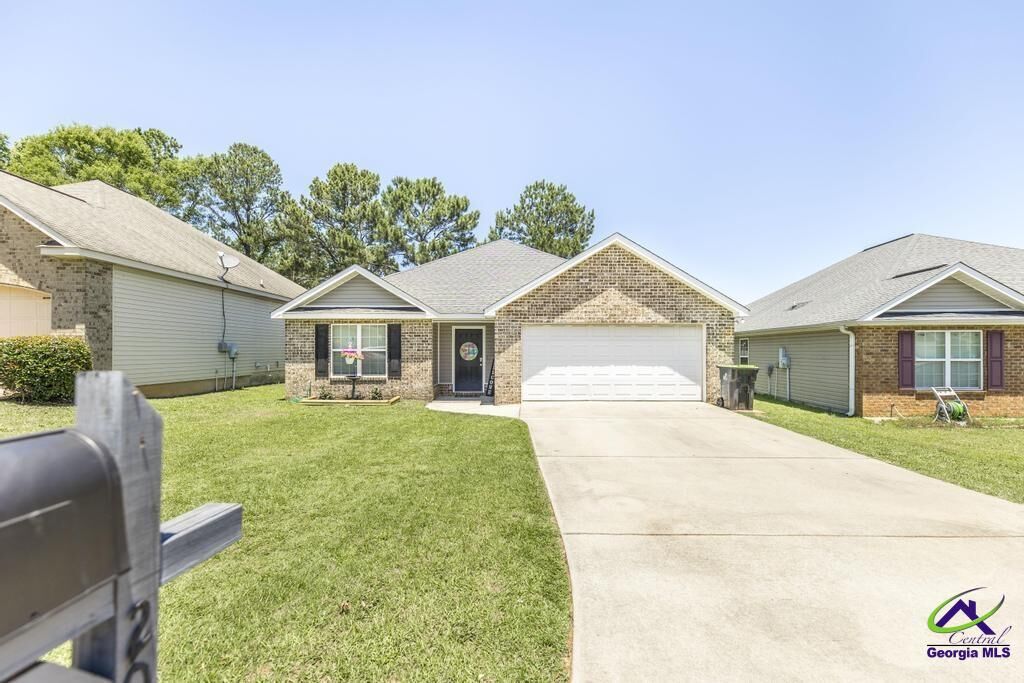 Property Photo: 209 Station Way GA 31088-0000