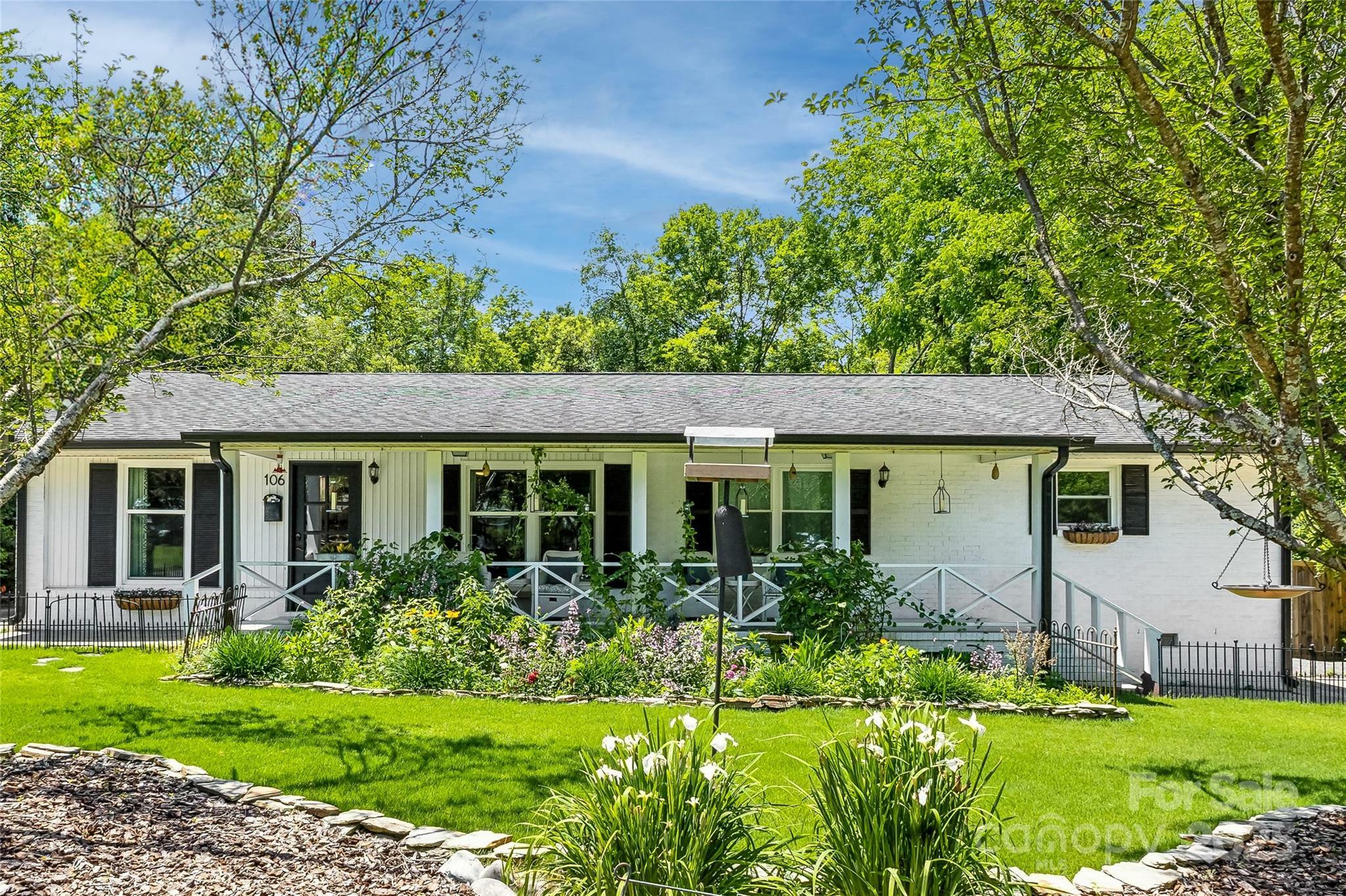 Property Photo:  106 Phifer Street  SC 29715 