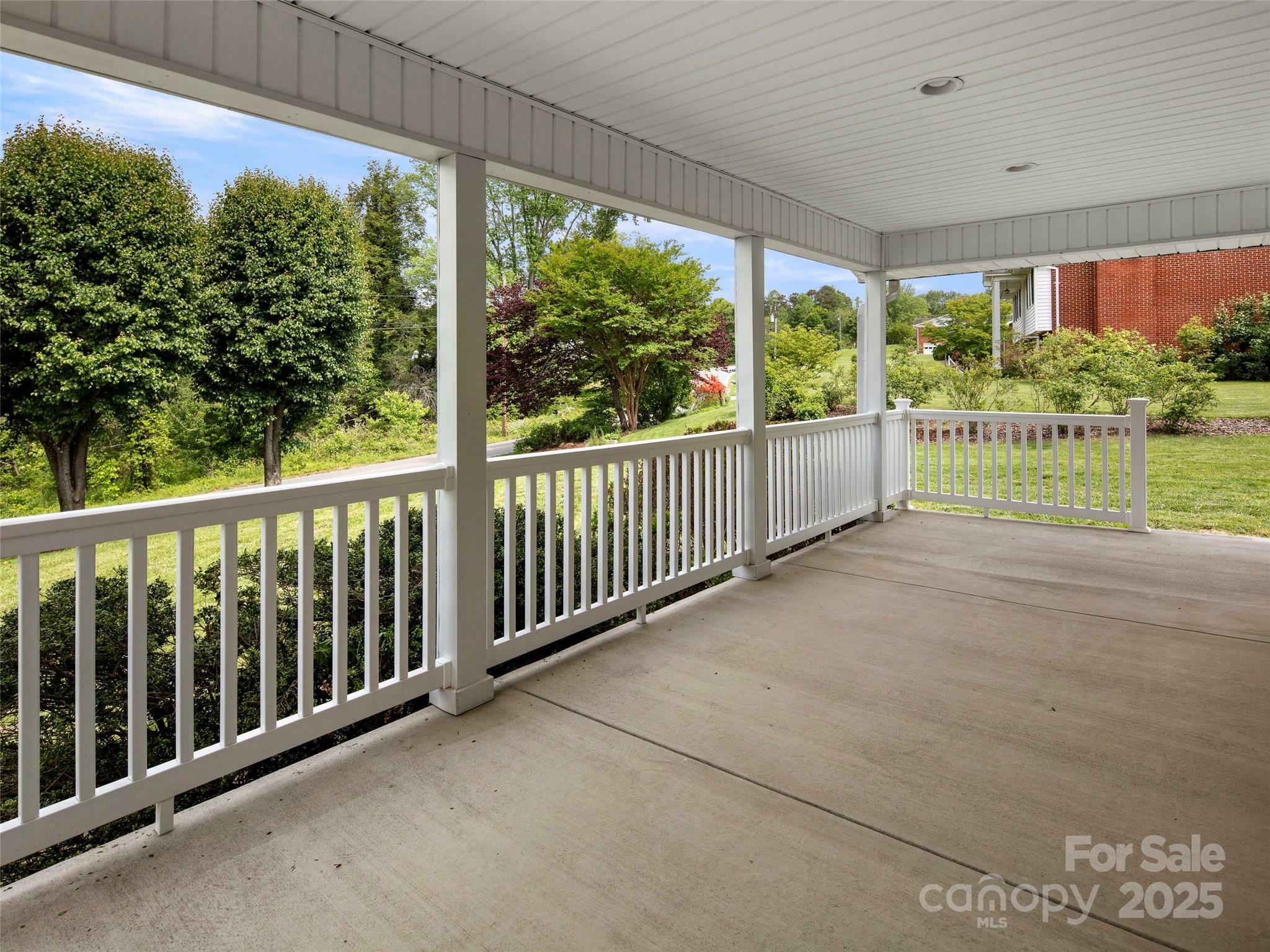 Property Photo:  218 Old Nc 20 Highway  NC 28701 