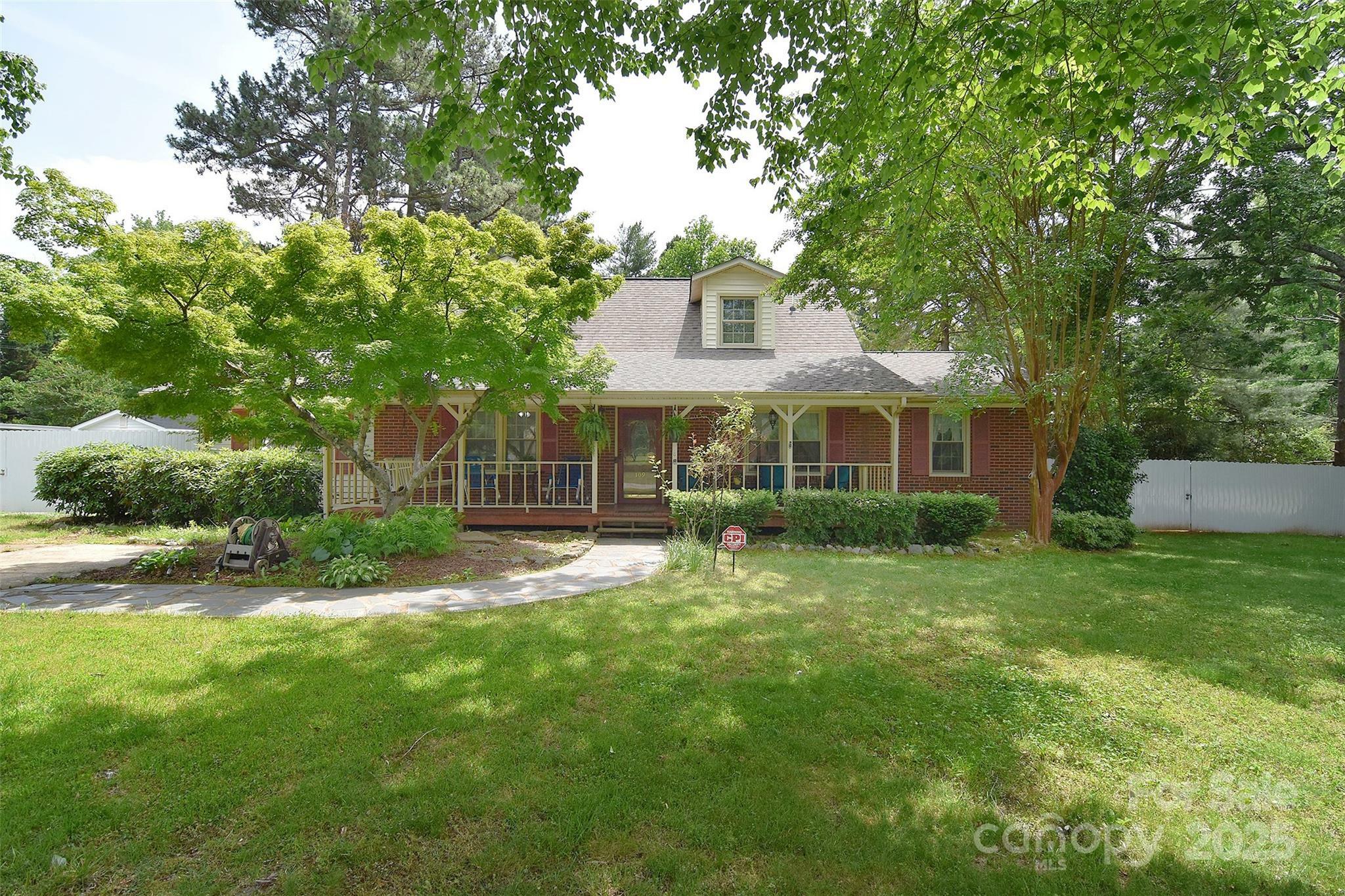 Property Photo:  109 Larch Road  NC 28147 