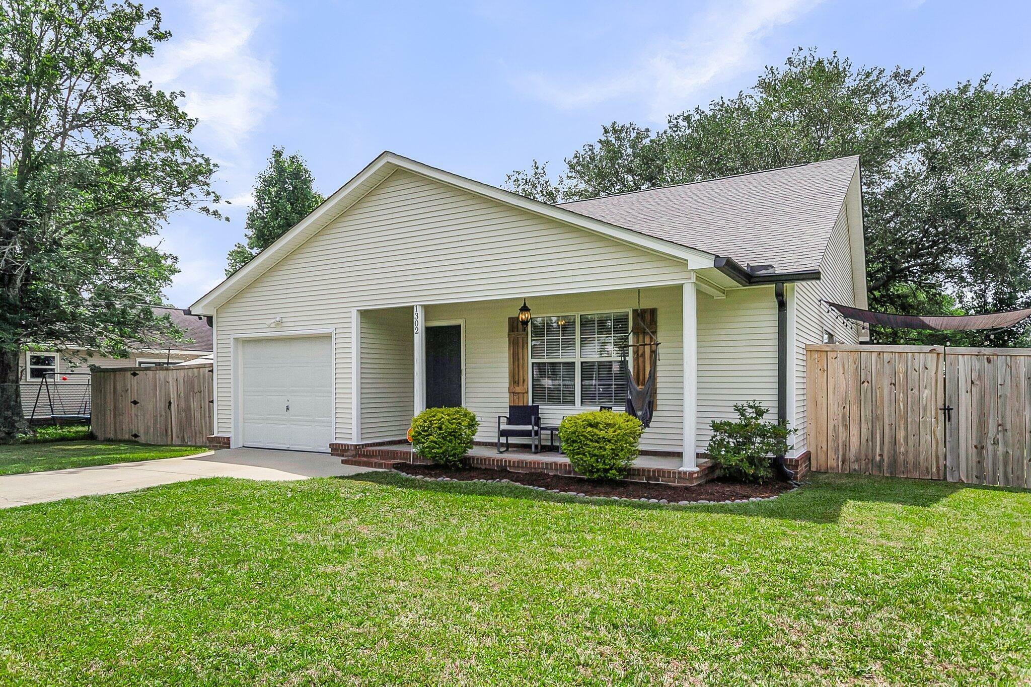 Property Photo:  1302 Aubry Drive  SC 29461 