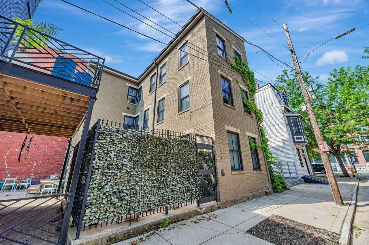Property Photo: 121 Green Street OH 45202
